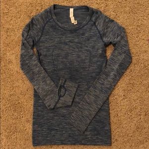 Soulcycle x Lululemon Swiftly Tech LS Crew